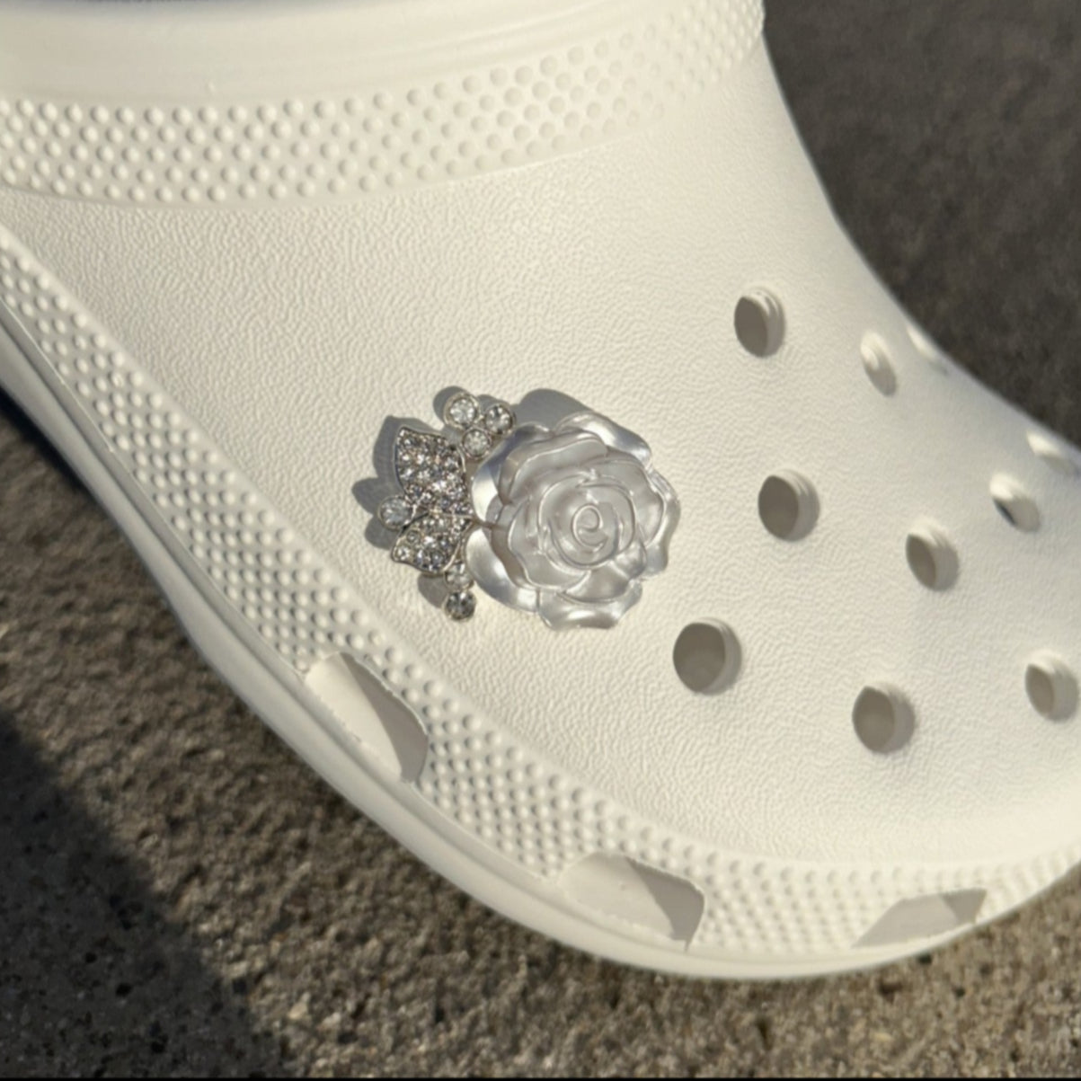 White Flower Bling Croc Charm