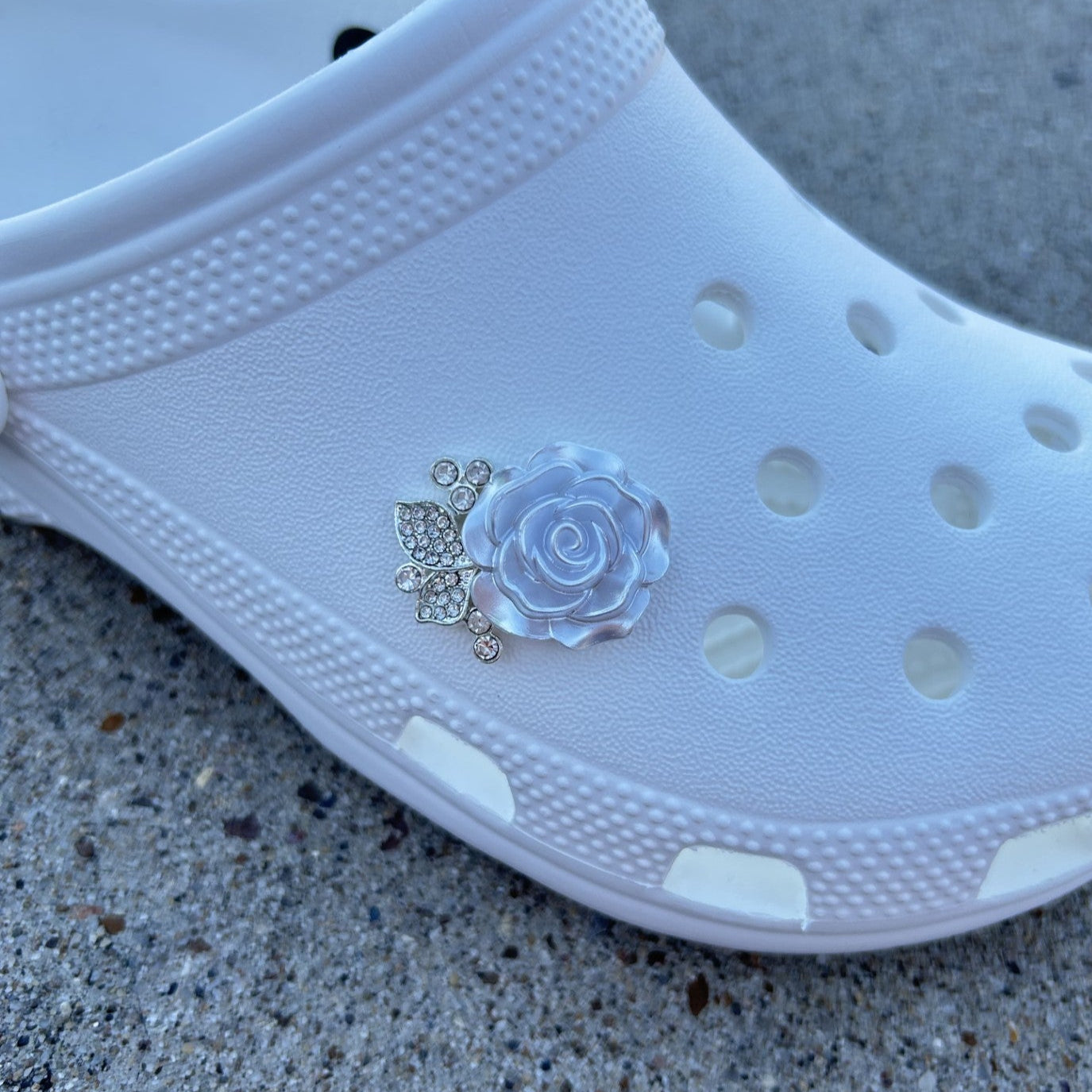 White Flower Bling Croc Charm
