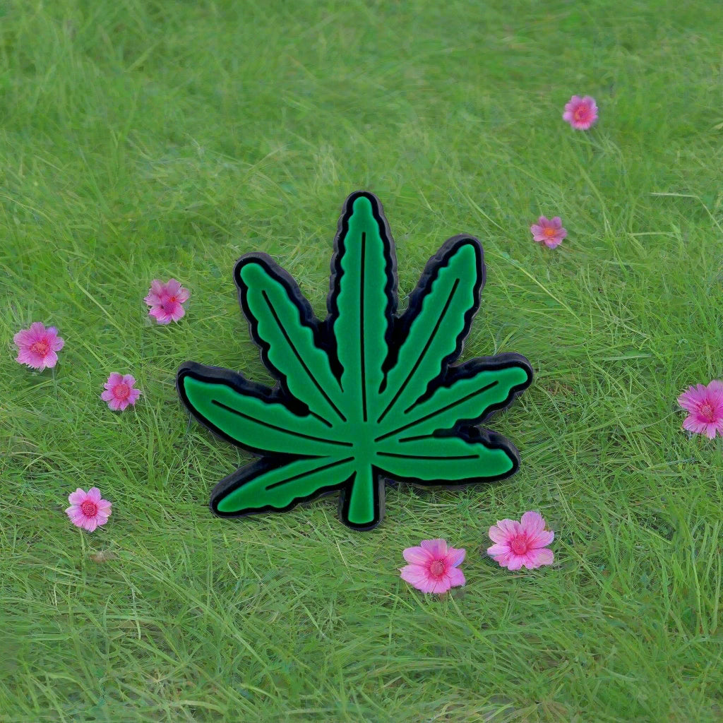 Green Leaf Charm